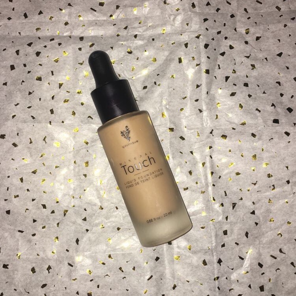 Younique liquid touch foundation *SHADE- TAFFETA*